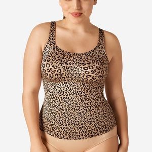 Ruby Ribbon camo size 40 Like New Condition